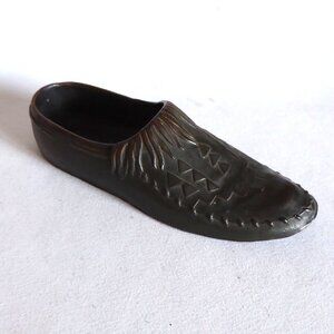 VINTAGE BRONZE NATIVE AMERICAN INDIAN MOCCASIN SHOE DESK PAPERWEIGHT